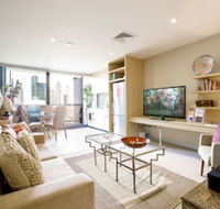 Stylish 1 Bedroom Apartment Amazing City Views - Accommodation in Surfers Paradise