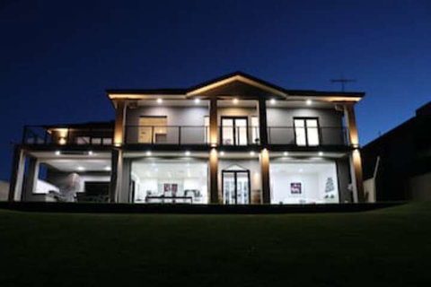 River Devine Murray Bridge - Accommodation in Surfers Paradise 0