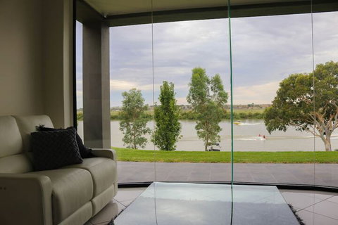 River Devine Murray Bridge - Accommodation in Surfers Paradise 4