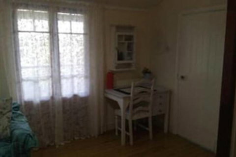 Boonah Cottage - Accommodation in Surfers Paradise 3
