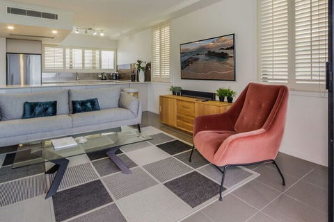 North Shore Towers - Accommodation in Surfers Paradise 2