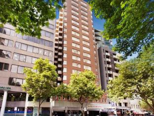 The Nest - Accommodation in Surfers Paradise 0