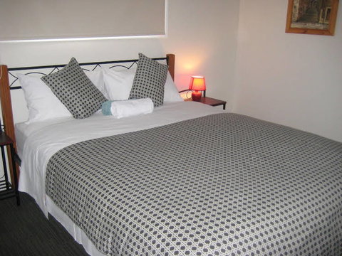 Riverdell Park Accommodation Bed & Breakfast - Accommodation in Surfers Paradise 0