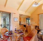 Fyshwicks Cottage - Accommodation in Surfers Paradise