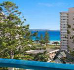 Border Terrace Unit 13 Large apartment walk to beaches  clubs