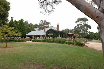 Barristers Block Vigneron Villa - Accommodation in Surfers Paradise 0