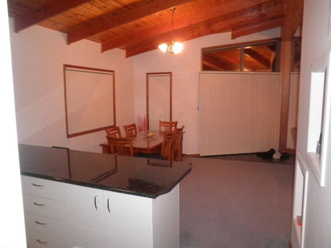 The Real McCoy Holiday Accommodation - Accommodation in Surfers Paradise 4