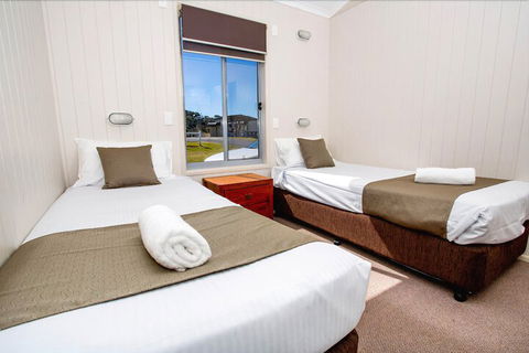Reflections Holiday Parks Shaws Bay - Accommodation in Surfers Paradise 6