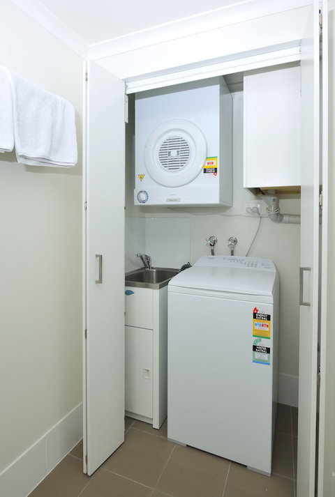 Apartments G60 Gladstone - Accommodation in Surfers Paradise 2