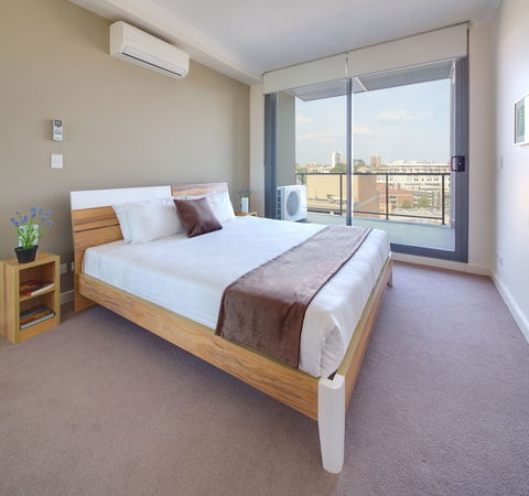 Zara Tower Hotel - Accommodation in Surfers Paradise 4