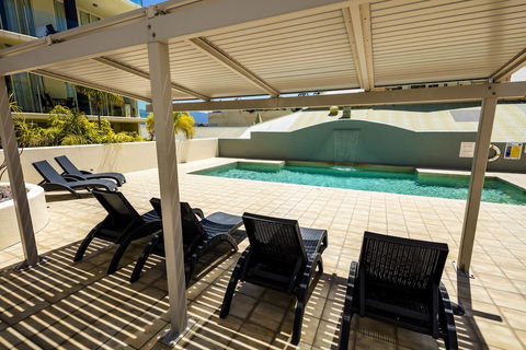 Jack & Newell Holiday Apartments - Accommodation in Surfers Paradise 6