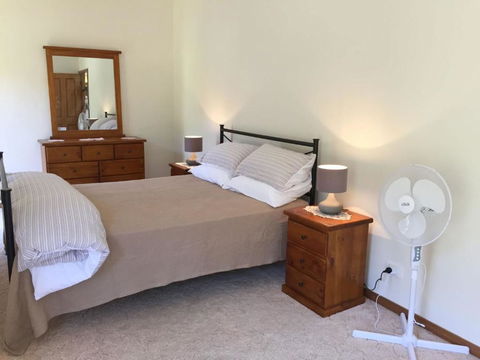 FAR SHORE - Accommodation in Surfers Paradise 7
