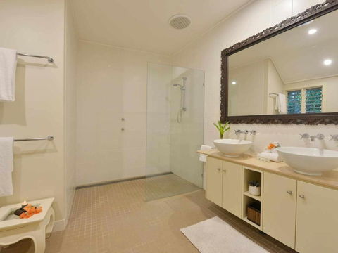 Garden Villa On Murphy - Accommodation in Surfers Paradise 5