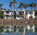 Beachfront 6 25 Willow Street - Accommodation in Surfers Paradise