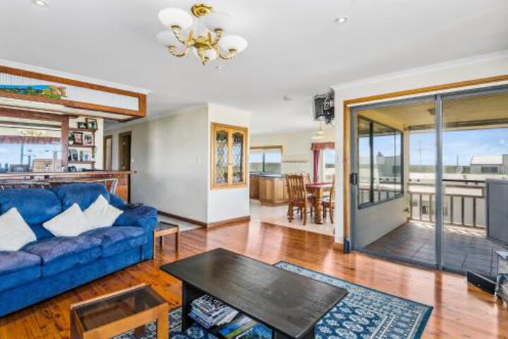 Carpenter Rocks SA Accommodation in Surfers Paradise
