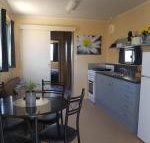 Rocks Retreat Cabin 3 Lobster - Accommodation in Surfers Paradise