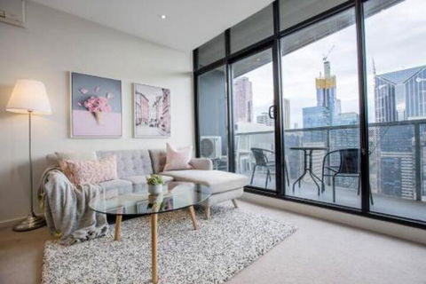 67RoseBellLv35at1bd1bthFree TramGarden - Accommodation in Surfers Paradise 3