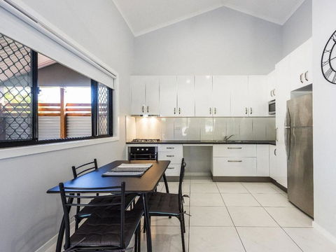 Tais Hideaway - Accommodation in Surfers Paradise 3
