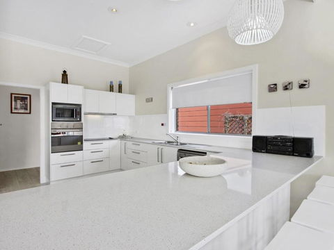 Fairwater In Mollymook - Accommodation in Surfers Paradise 5