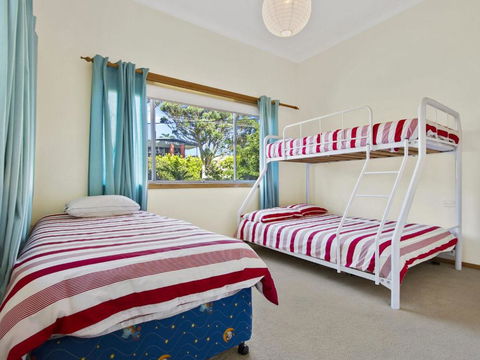 Fairwater In Mollymook - Accommodation in Surfers Paradise 2