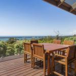 VIEWS At MCCRAE..... - Accommodation in Surfers Paradise 0