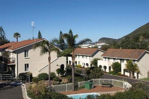 VILLA MANYANA 7 - Accommodation in Surfers Paradise 0