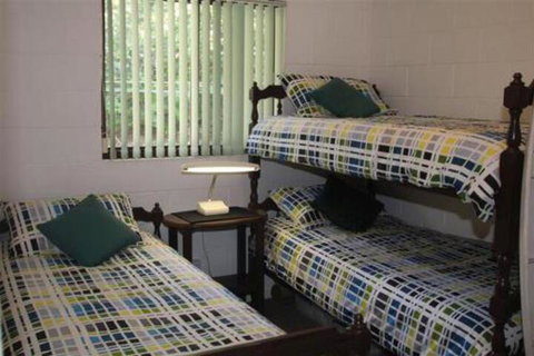 VILLA MANYANA 7 - Accommodation in Surfers Paradise 2