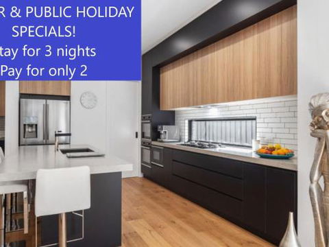 Portrush Luxury B & B - Accommodation in Surfers Paradise 1