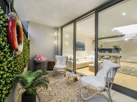 SEA TEMPLE MORNINGTON - Accommodation in Surfers Paradise 2