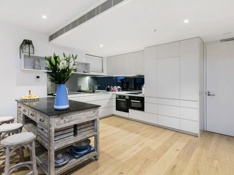 SEA TEMPLE MORNINGTON - Accommodation in Surfers Paradise 3