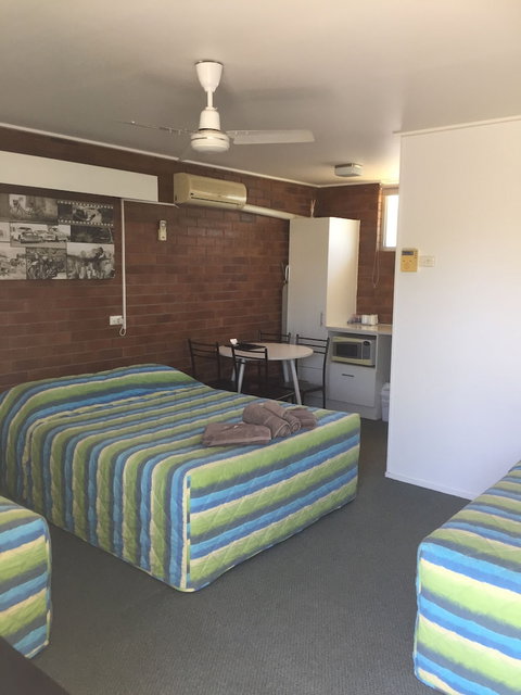 Millmerran Motel - Accommodation in Surfers Paradise 3