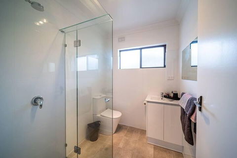 Harmony At Henley Beach Wifi Nespresso Netflix - Accommodation in Surfers Paradise 5