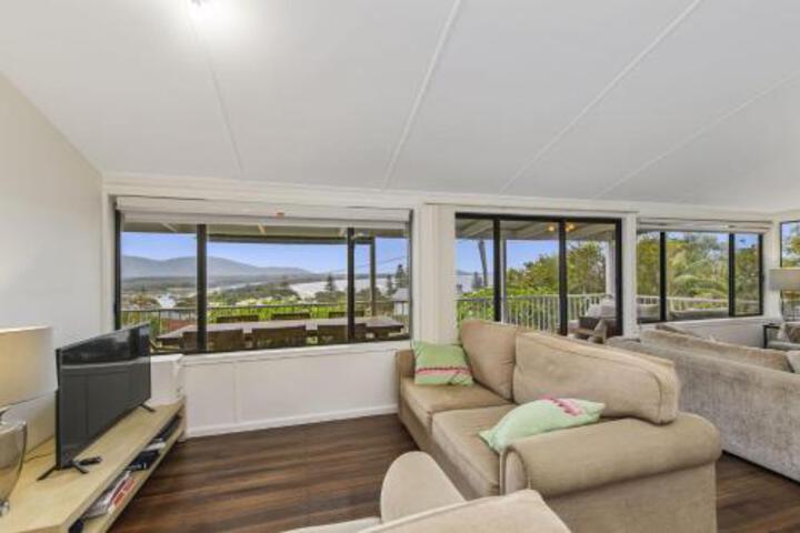 Crescent Head NSW Accommodation in Surfers Paradise