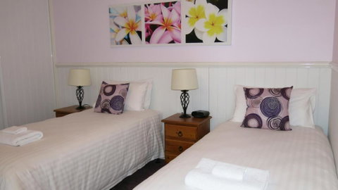 Ravensbourne Escape Quingilli - Accommodation in Surfers Paradise 2