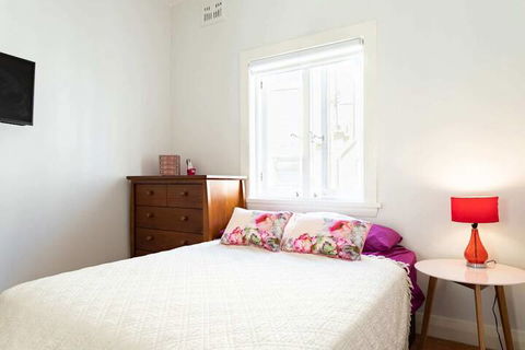 Garden Style Apartment In Prime Location - Accommodation in Surfers Paradise 3