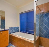 galahonest seabrook house west melbourne - Accommodation in Surfers Paradise