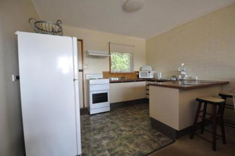 Ballymena Holiday Units - Accommodation in Surfers Paradise 2