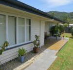 Edge Hill Clean  Green Cairns 7 Minutes from the Airport 7 Minutes to Cairns CBD  Reef Fleet Terminal - Accommodation in Surfers Paradise