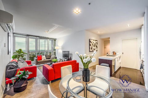 WOW Apartment On Swanston - Accommodation in Surfers Paradise 1