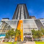 WOW Apartment On Swanston - Accommodation in Surfers Paradise 0