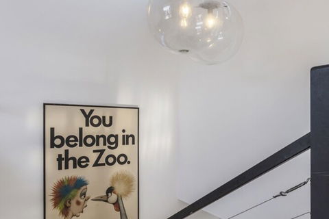 Fabulous Fitzroy Converted Warehouse - Accommodation in Surfers Paradise 6