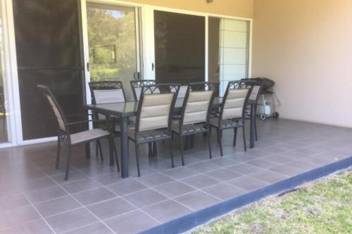 Tipton QLD Accommodation in Surfers Paradise