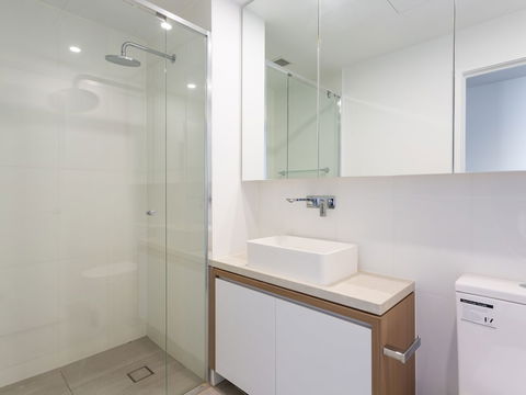 FV By Serain Residences - Accommodation in Surfers Paradise 6
