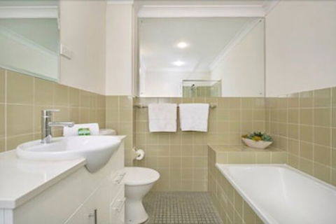 The Apartment Service NAP13 - Accommodation in Surfers Paradise 3