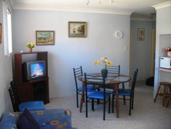 Pacific Court 8 - Accommodation in Surfers Paradise 1