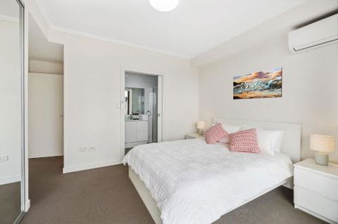 Cosy 3BR Penthouse Close To Westfield Hornsby & Train Station - Accommodation in Surfers Paradise 5