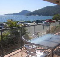3 Bedroom House Shoal Bay Palm Beach - Accommodation in Surfers Paradise
