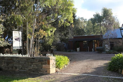 William Hunt's Retreat - Redwood Studio - Accommodation in Surfers Paradise 0
