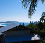 LaMaison de Shines 13 Dulconghi Street - Accommodation in Surfers Paradise