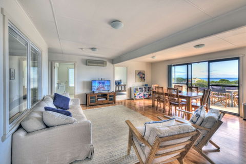 Waders - Accommodation in Surfers Paradise 6